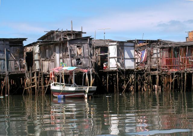  Moradores da região de Alagados recebem 780 títulos de terra