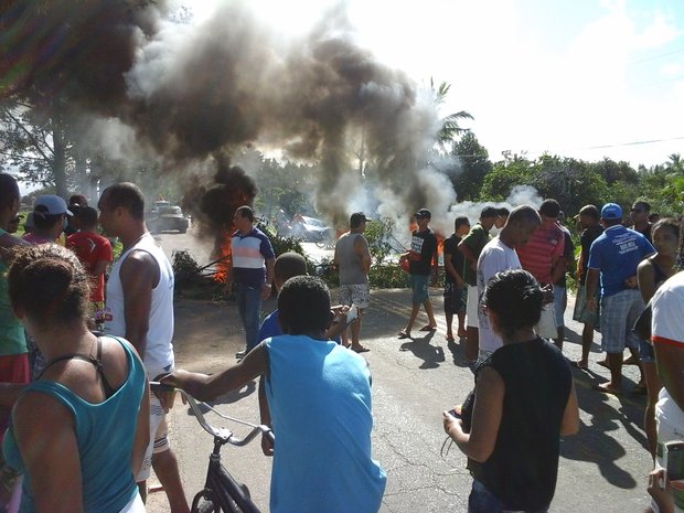  Assassinato de mototaxista gera revolta em Canavieiras; população ateou fogo em ônibus