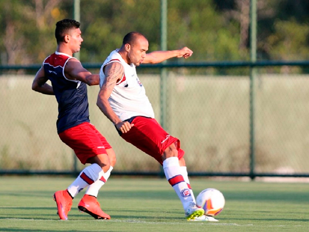  Em último treino antes do embarque, Bahia treina com Yuri e Kieza entre os titulares