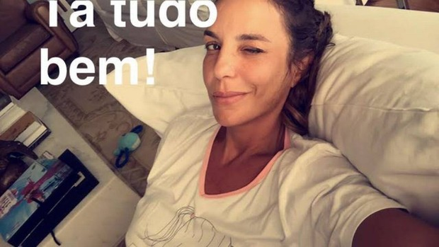  De cama, Ivete tranquiliza fãs após cancelar participação no Arrastão: “Tá tudo bem”