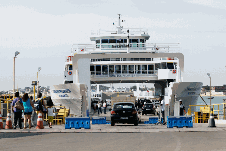  Ferry opera por 24 horas e oferece viagens extras durante o Carnaval