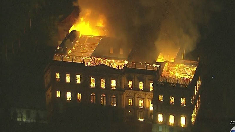  INCÊNDIO NO MUSEU NACIONAL DO RIO