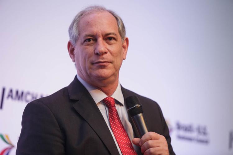  Ciro Gomes diz que não vai se posicionar no segundo turno