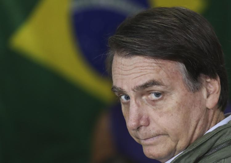  Bolsonaro define pelo menos 15 ministérios em novo governo