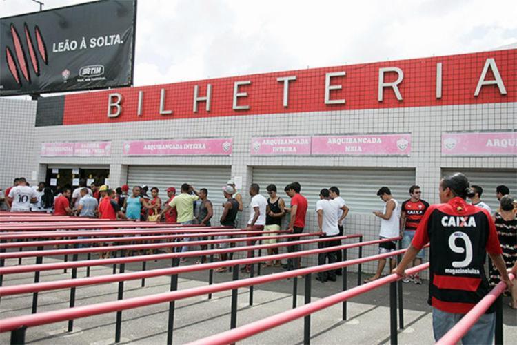  Vitória faz promoção de ingressos para clássico no domingo