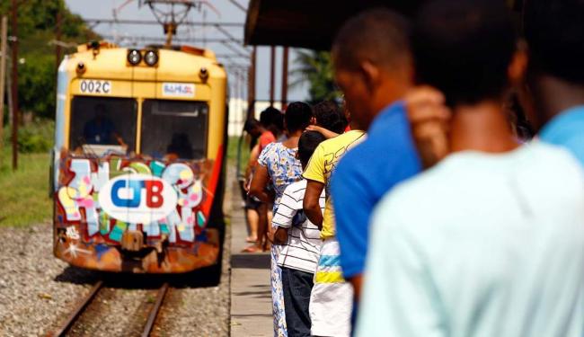  CTB SUSPENDE OPERAÇÃO DOS TRENS DO SUBÚRBIO