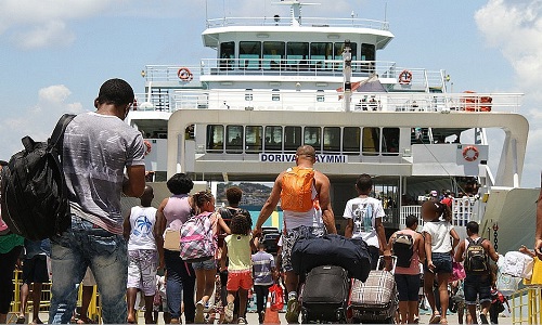  FERRY BOAT REGISTRA FILA DE ESPERA DE 3 HORAS