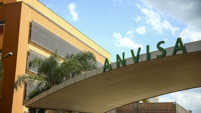  ANVISA DECIDE NÃO EXIGIR ESTUDOS DA FASE 3 DA VACINA