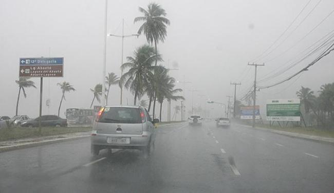  CHUVAS CONTINUAM EM SALVADOR NO FINAL DE SEMANA