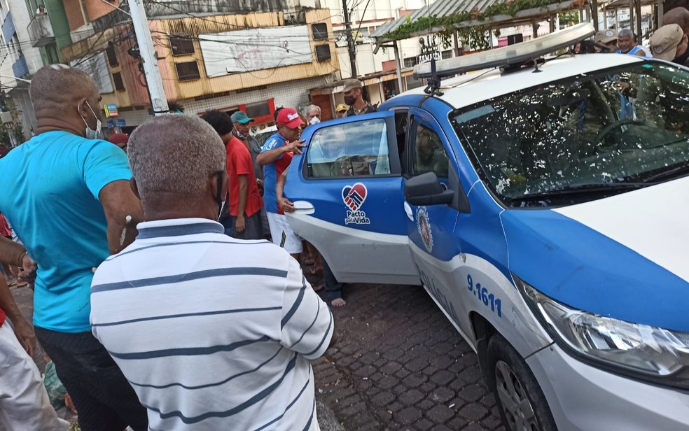  IDOSO MATA EMPRESÁRIO NO LARGO DOIS DE JULHO