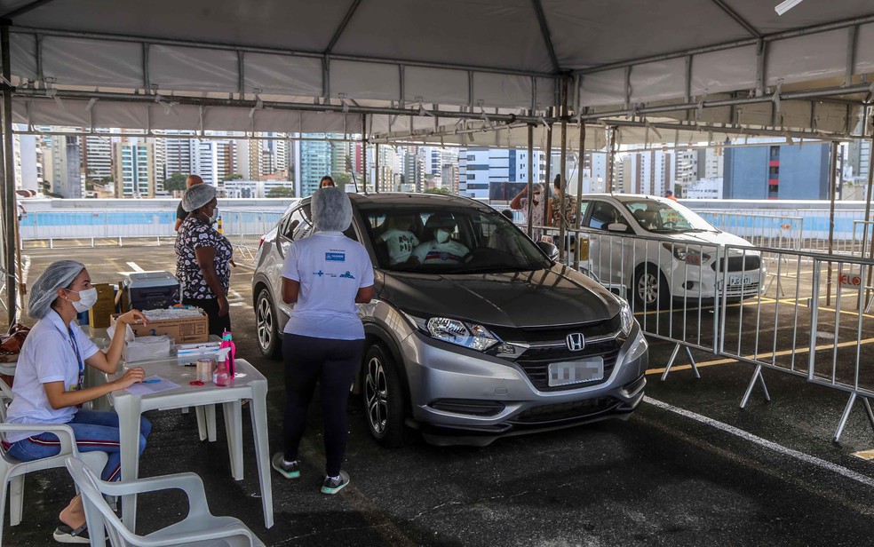  SALVADOR CONTINUA COM VACINAÇÃO DE 1ª e 2ª DOSES