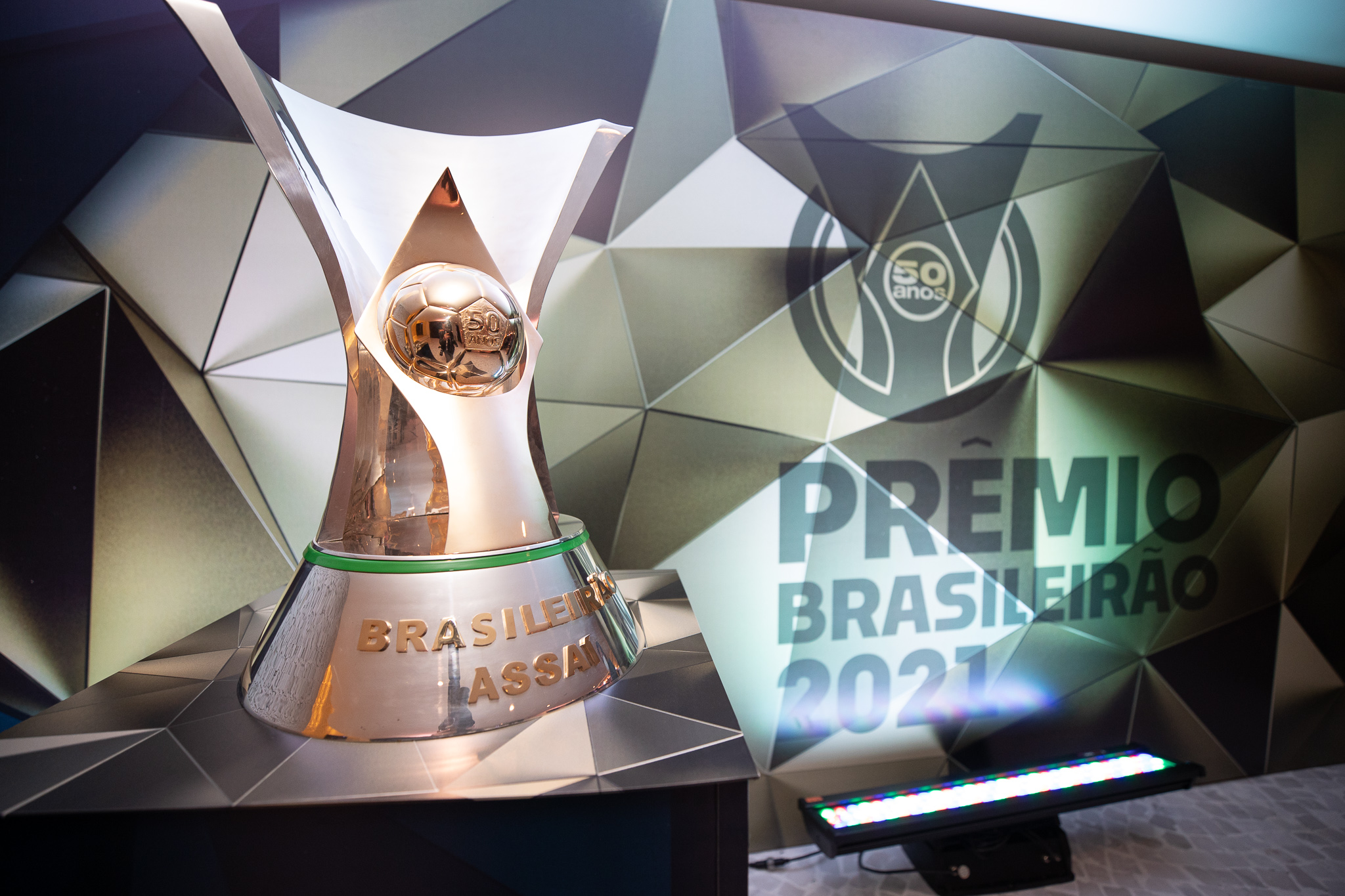  CBF PREMIA OS MELHORES DO BRASILEIRÃO 2021