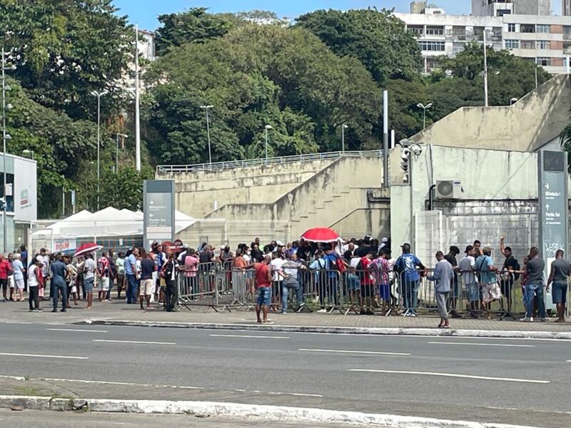  TOCEDOR DO BAHIA COMEÇA A COMPRAR INGRESSO PARA DUELO CONTRA O VASCO