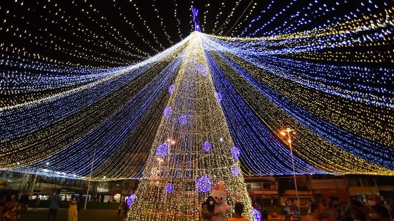  ILUMINAÇÃO DE NATAL DO SUBÚRBIO É INAUGURADA HOJE