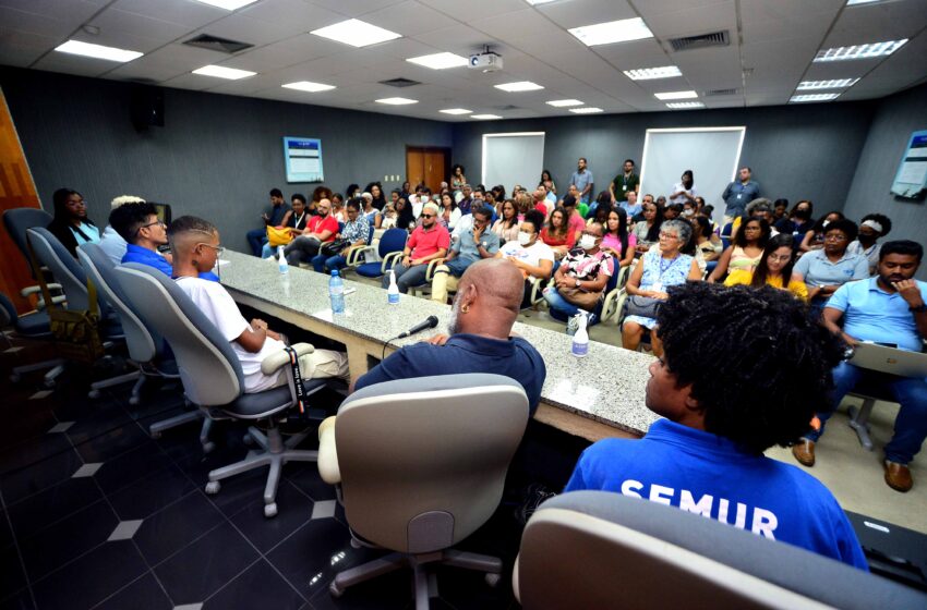  Servidores da Prefeitura participam de palestra sobre diversidade e inclusão LGBT+