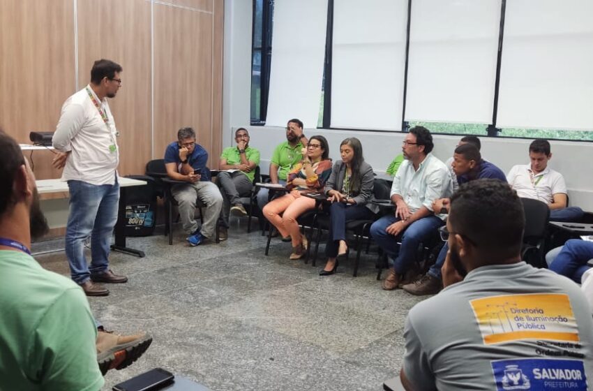  Reunião entre Prefeitura e Coelba discute iluminação pública no Carnaval