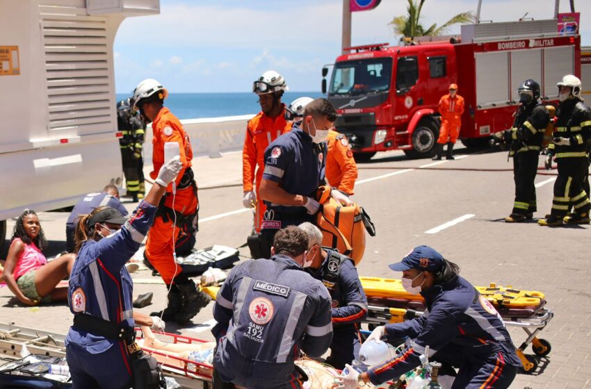  Simulado testa atuação de profissionais em ocorrência de grande porte no Carnaval