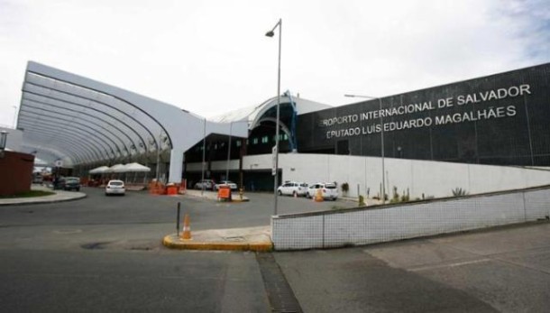  Após interrupção de 12 horas por problema de iluminação, o Aeroporto Internacional de Salvador retoma operações