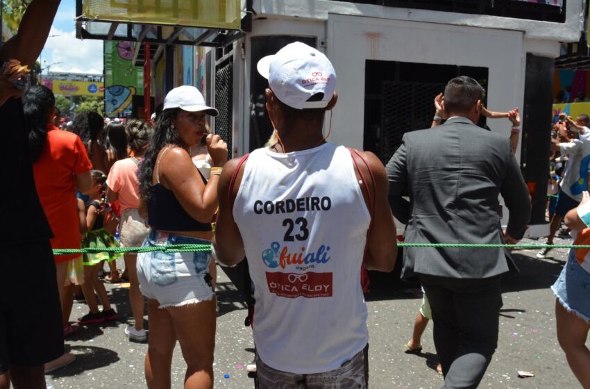  Prefeitura promove curso de capacitação para cordeiros que vão atuar no Carnaval 2024