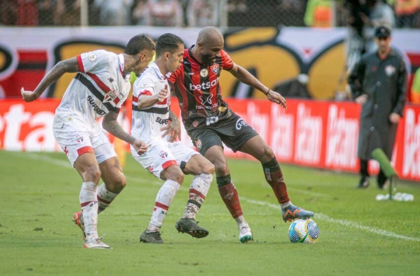  Vitória recebe o São Paulo no Barradão e perde para o time paulista