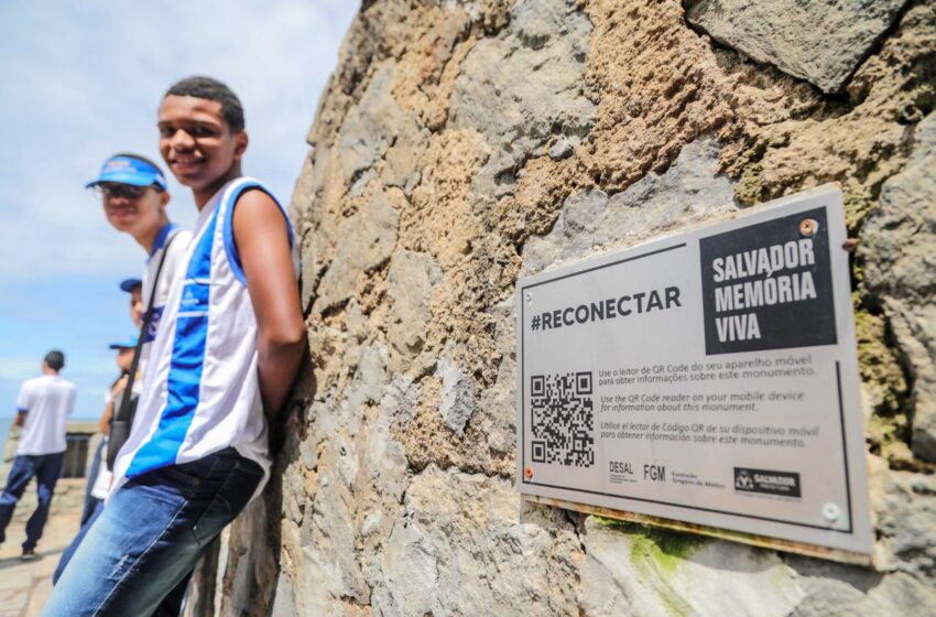  Estudantes da rede municipal se reconectam com a história e a memória de Salvador