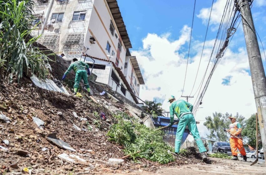  Prefeitura reforça limpeza de encostas e promove conscientização sobre descarte inadequado de resíduos